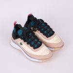 Logo trainers