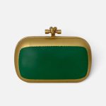 Knot Clutch