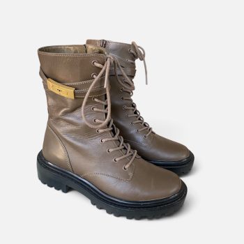 T hardware combat boots